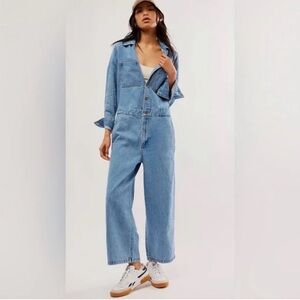 Levi’s Iconic Jumpsuit - Size Medium